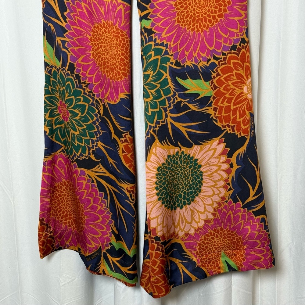 Farm Rio Vintage Garden Satin Flare Pants Womens Small NWT Luxe Boho - Picture 9 of 16